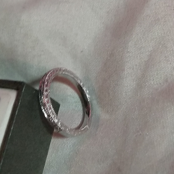 Jewelry - Picture 8 of 11